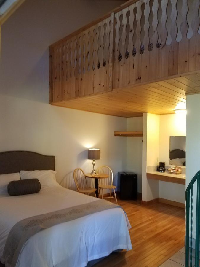 Lenroot Lodge Seeley Extérieur photo